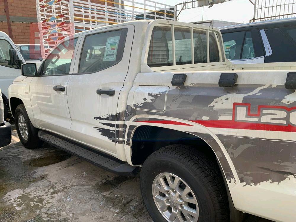 ميتسوبيشي L200
